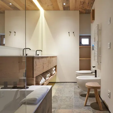 Hotell De Len Cortina dʼAmpezzo