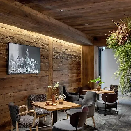 Hotell De Len Cortina dʼAmpezzo