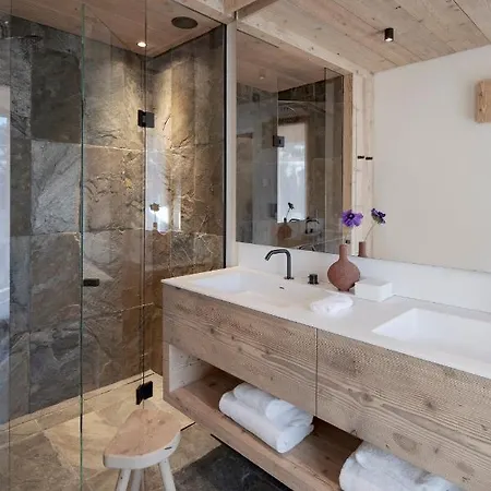 Hotell De Len Cortina dʼAmpezzo