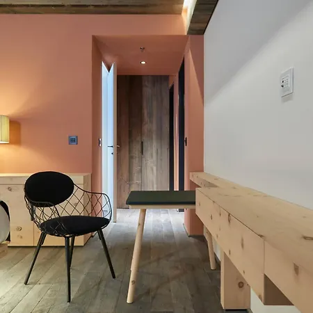 Hotell De Len 4*
